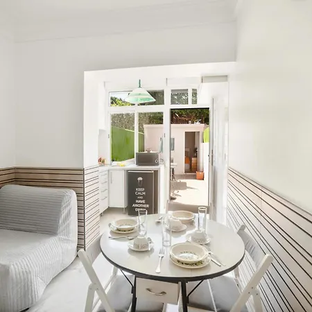 Terrace Apartment Deluxe * Lisbon