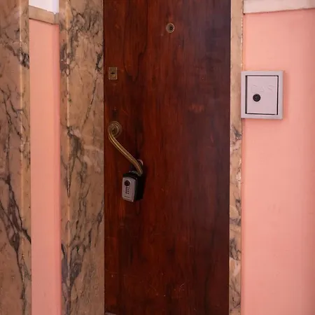 Terrace & Barbecue In Alameda Downtown شقة